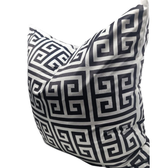 MAIROYAL Greek Key Designer Cover in Black & White